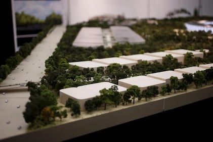 Decolla l'astronave Apple: ecco il plastico del nuovo Campus 7