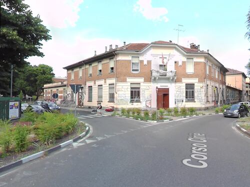 “Sgombero indispensabile”. Nel centro sociale occupato di Torino scatta l’allarme scabbia