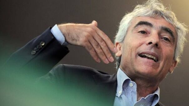 È scontro Salvini-Boeri: "Remi contro, dimettiti"