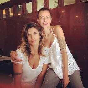 Elisabetta Canalis sexy, lato b al mare 7