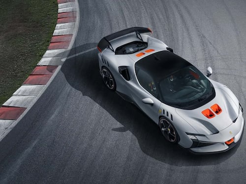 Ferrari SF90 XX, guarda tutte le foto