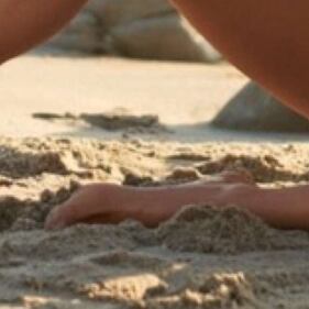 Aida Yespica e il puzzle a luci rosse 3