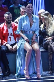 Anna Tatangelo, spacco sexy con fotomontaggio 4