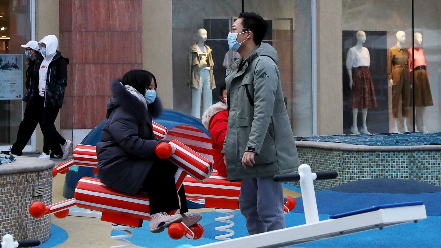 Coronavirus, l'allarme di Parigi: "Credibile il rischio pandemia"