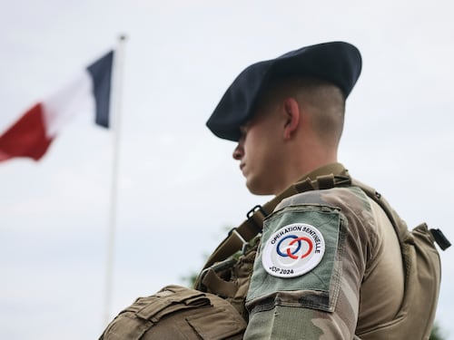 "Voleva destabilizzare le Olimpiadi". Polizia francese arresta un russo