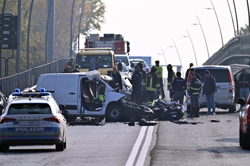 Le immagini dell'incidente di Bergamo: 2 morti e un ferito gravissimo 3