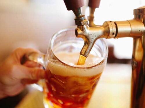 Ditta Usa dà a una birra il nome di un dio indù. Ira di New Delhi