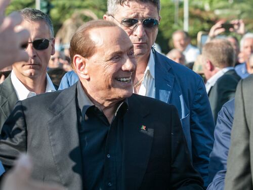 "Perché non un centro massaggi?". La frase choc del consigliere Pd su Berlusconi