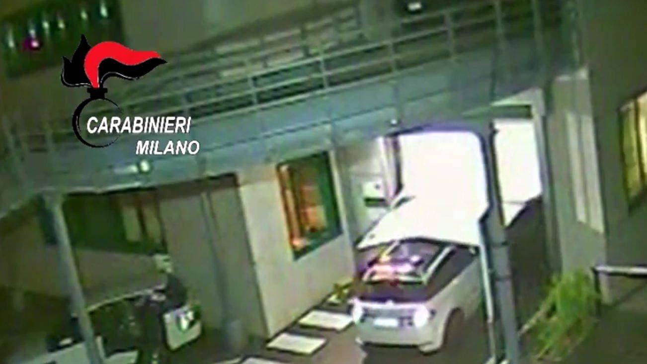 Ricettavano auto di lusso. Arrestati in 29, sono tutti rom
