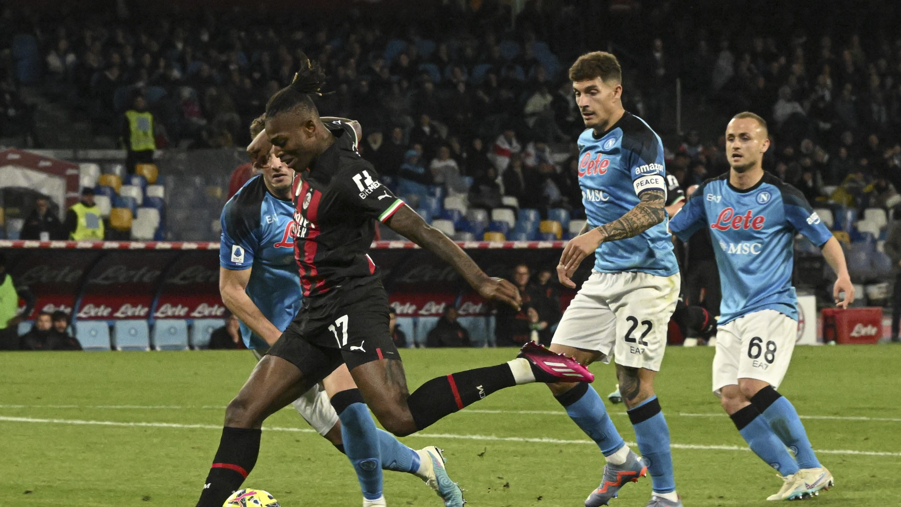 Il Milan di Leao fa poker. Una botta da Champions al Napoli dei sogni