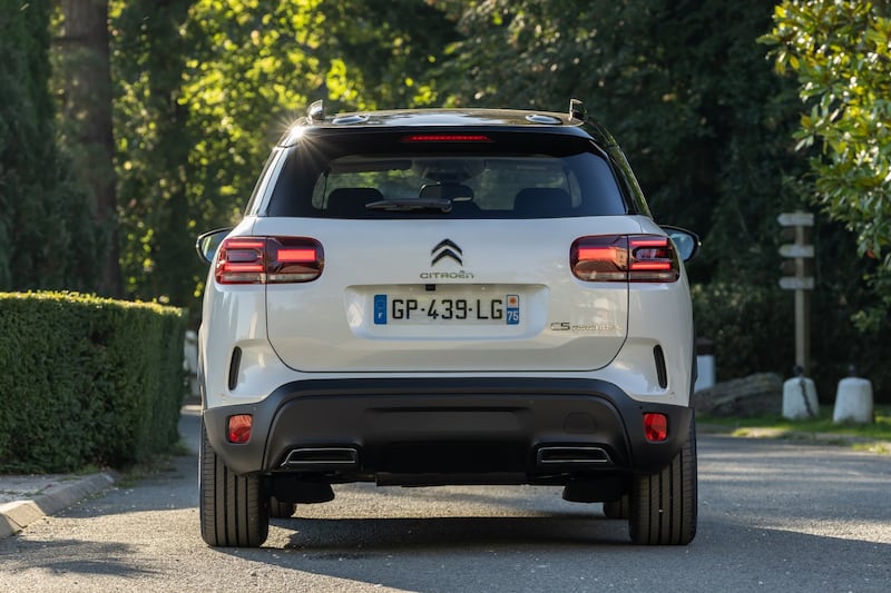 Citroen C5 Aircross Hybrid 136: guarda tutte le foto 18