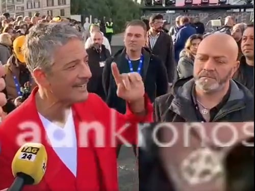 Il bodyguard di Fiorello ha una croce celtica al collo: scoppia la polemica