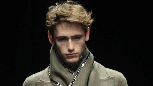 Il tocco di Scervino: lo smoking con i cristalli