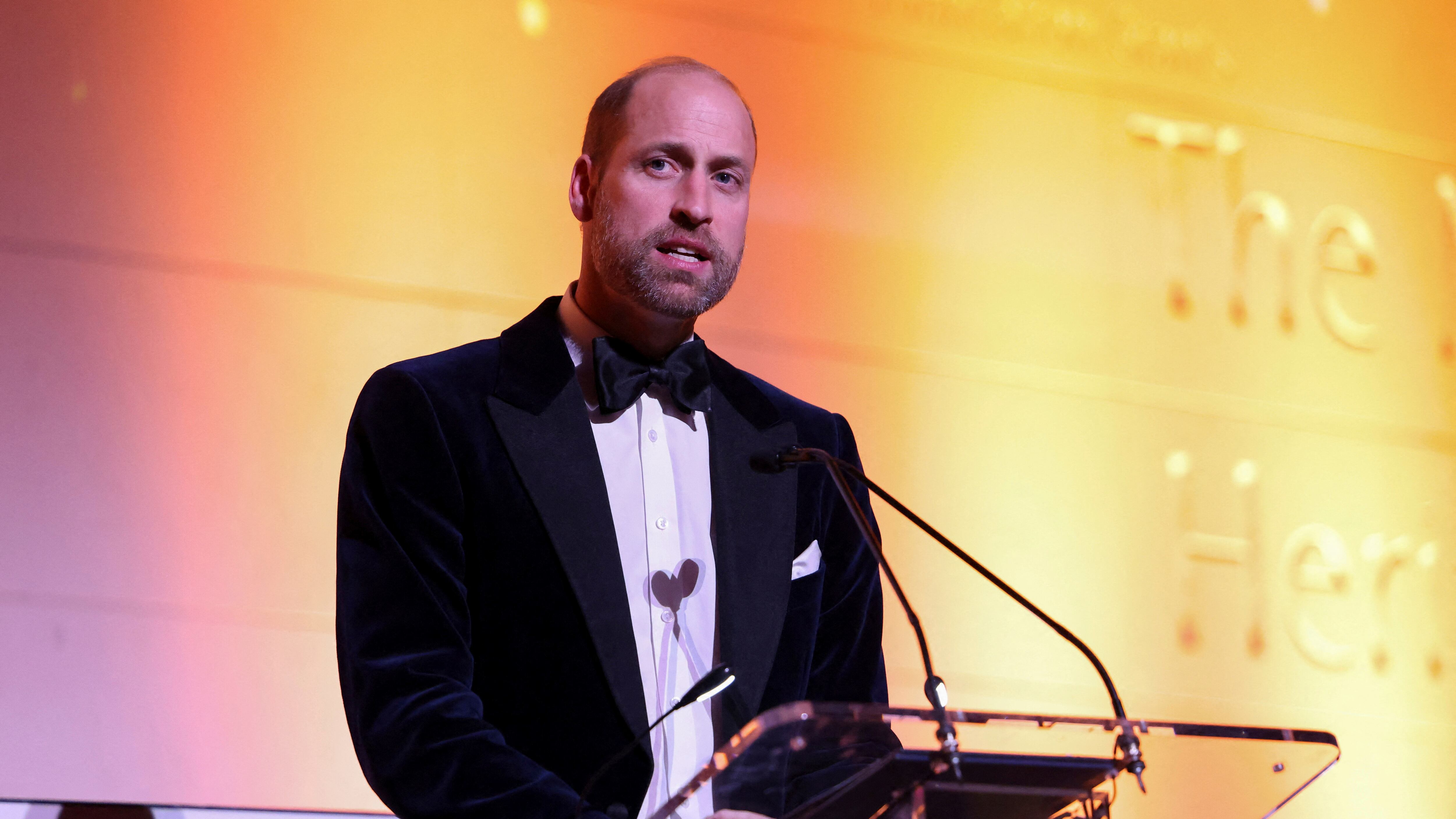Fine del feudalesimo: William rinuncia ai privilegi in Cornovaglia