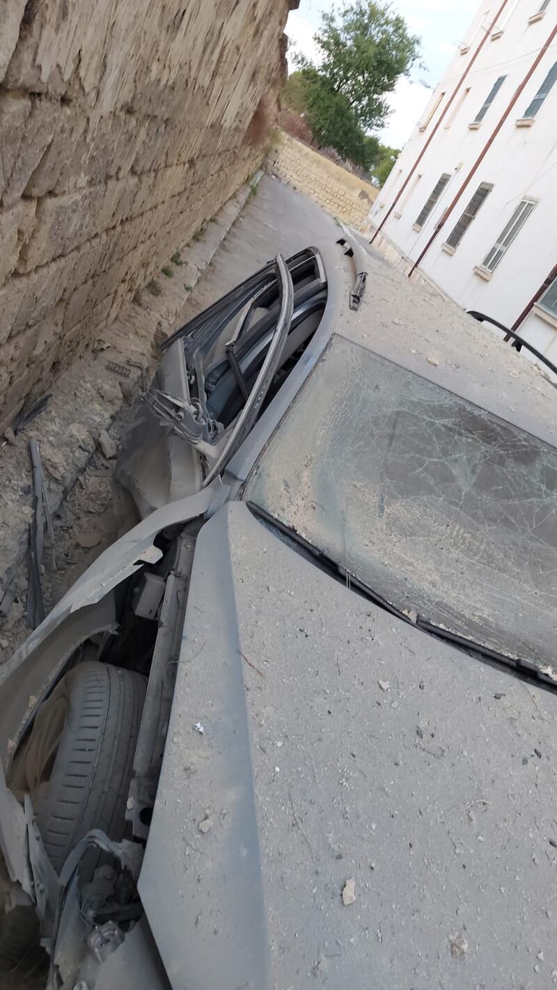 Bomba contro il commissariato di Canosa 1