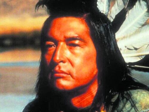 Se ne va Graham Greene, il Sioux che ballava coi lupi