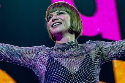 Alessandra Amoroso in tour, i look della cantante sul palco 2