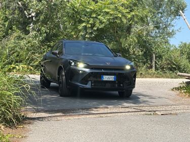 Cupra Formentor e-Hybrid: guarda la gallery del crossover ibrido da 272 CV 13