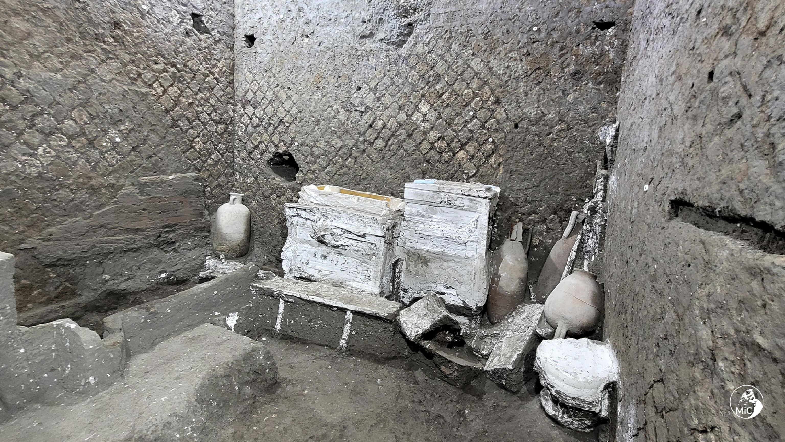 L'altra vita di Pompei: dagli scavi emerge anche la stanza degli schiavi