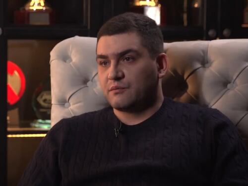 Lo strano caso dell'oligarca trovato morto in Russia