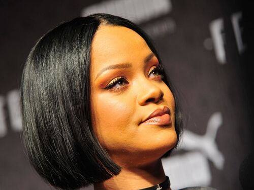 Rihanna, top trasparente su Instagram
