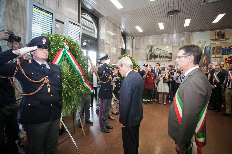 Bologna, l'anniversario della strage. Mattarella: "Segno indelebile nella coscienza civile italiana" 4
