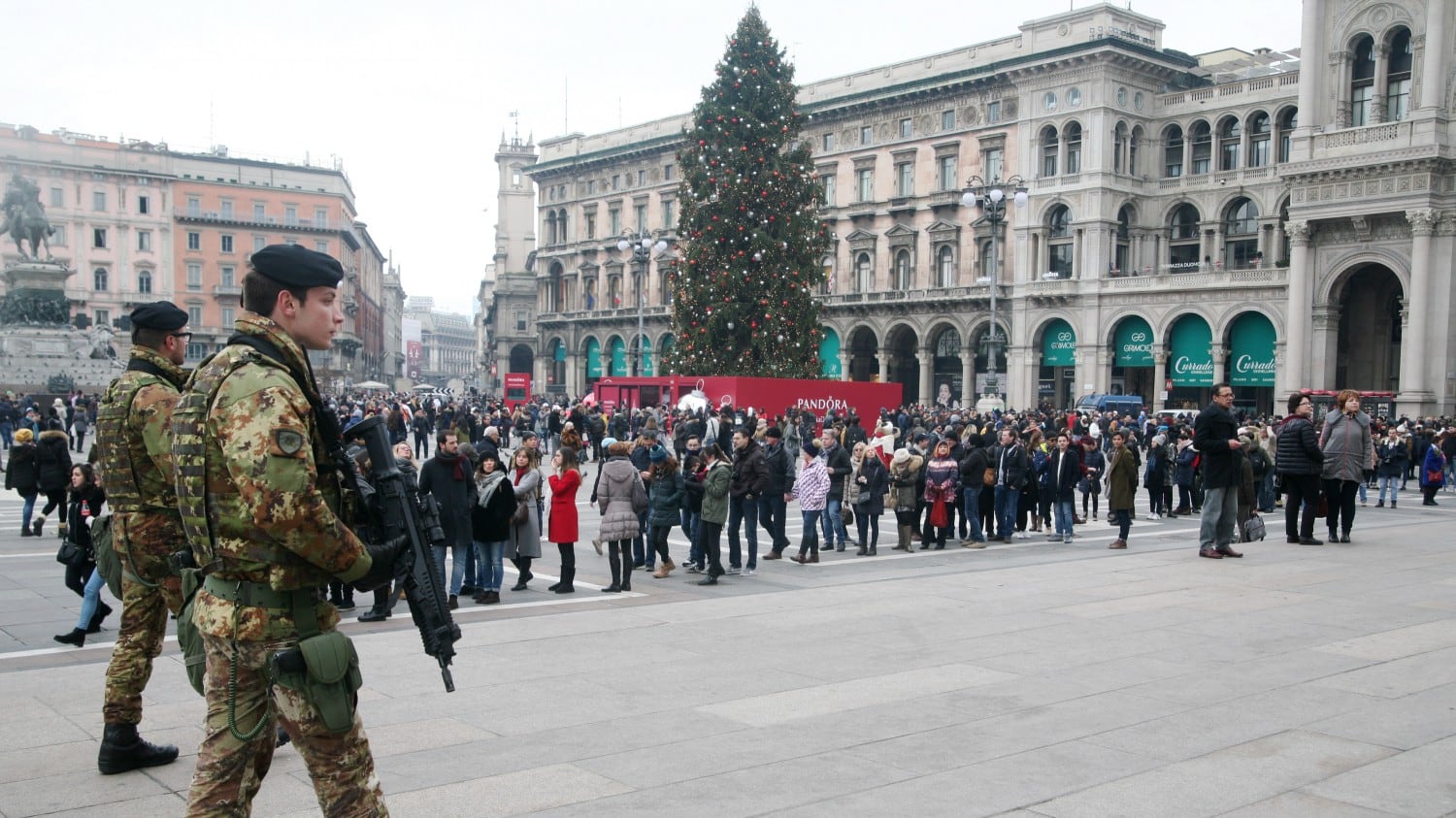 L'estremista su Facebook: "Sono indeciso se fare una strage"