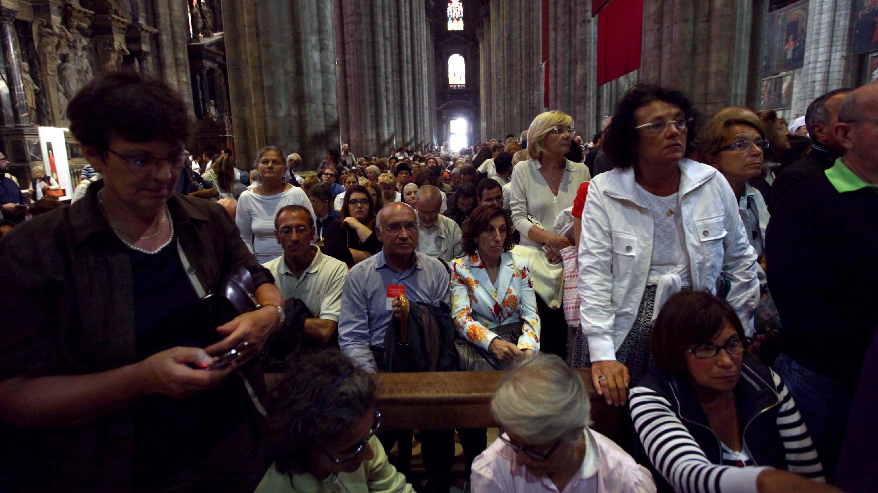 Milano dice addio a Martini I funerali del cardinale in un Duomo gremito
