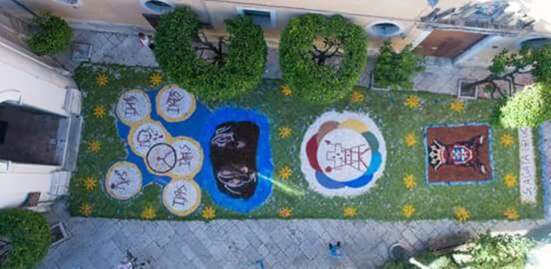 La tradizionale "Infiorata" di Sant'Agata Dei Goti torna con “I Miracoli Eucaristici” 11