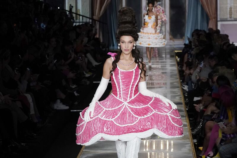 Bella Hadid, le immagini dalle passerelle 13