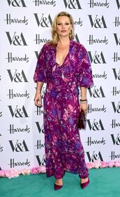 Kate Moss, reggiseno trasparente a Venezia 9