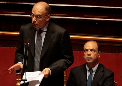 Alfano seduto tra i banchi del governo 1