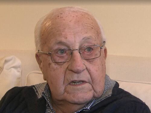 "Ho divorato il fegato a tanti...": così l'ex sciabolatore 93enne ha bloccato l'algerino