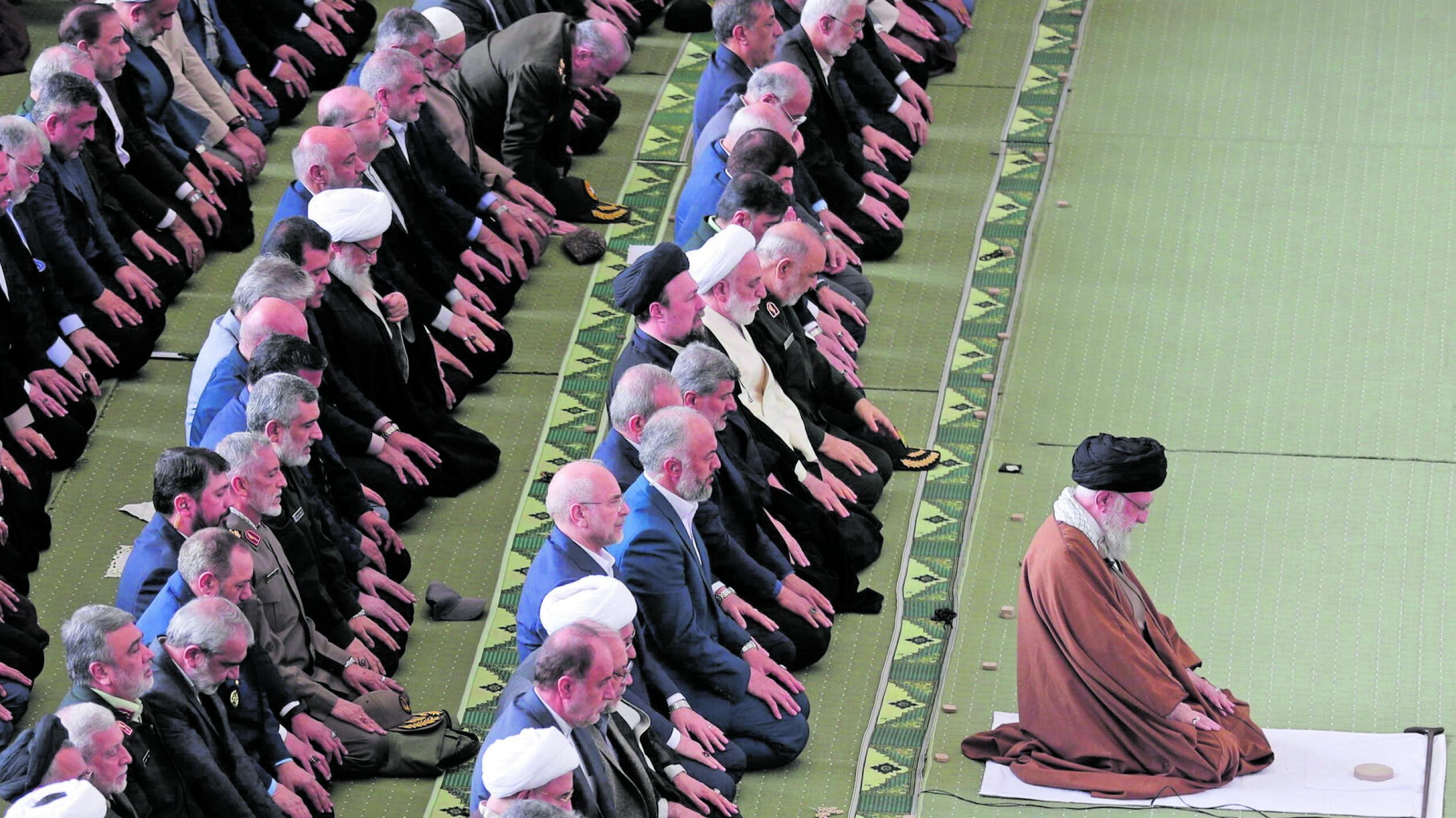 Arrivano gli Ayatollah, Teheran anno zero
