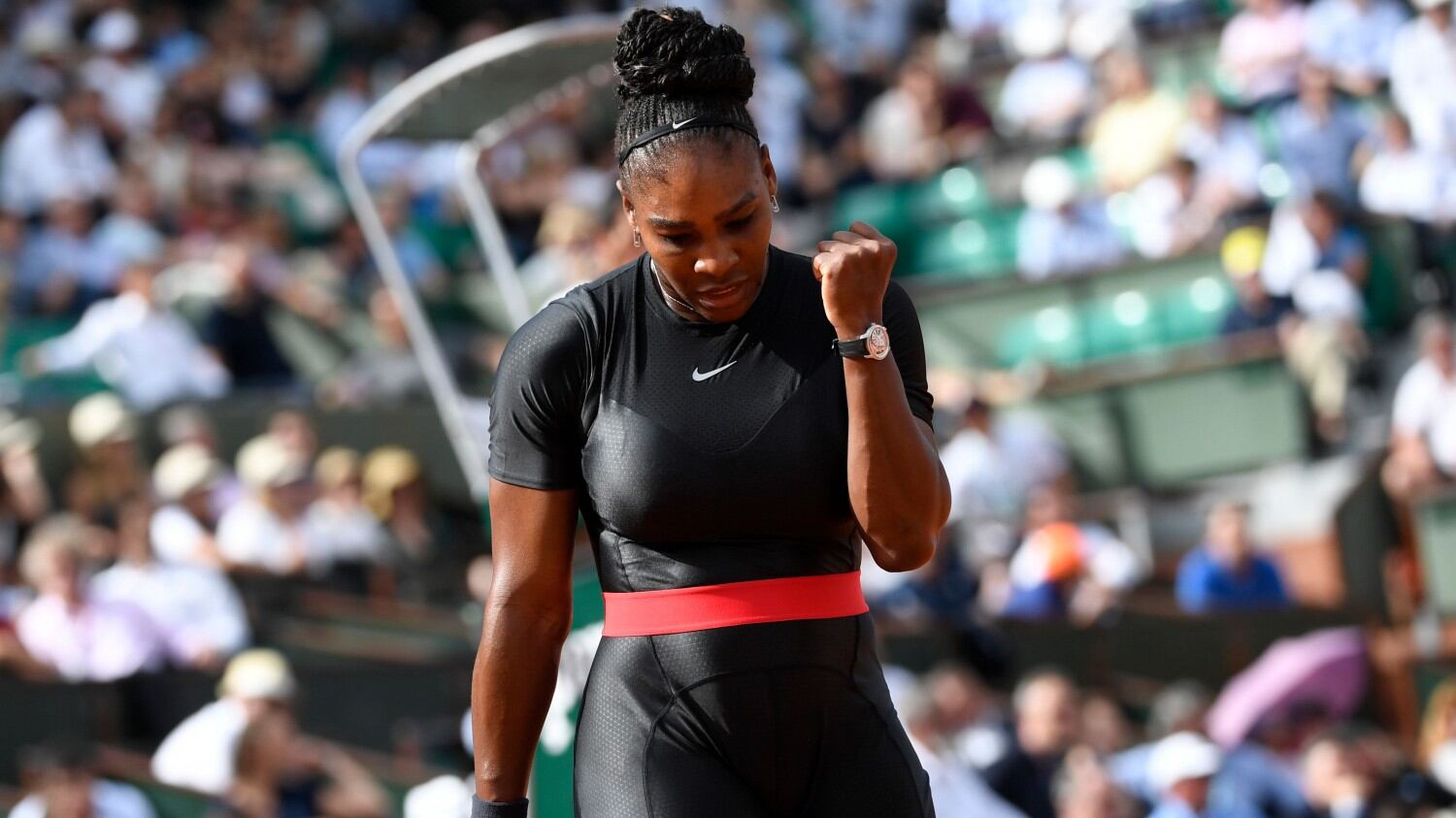 Roland Garros, Serena Williams si ritira: niente match con Sharapova