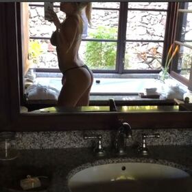 Wanda Nara bollente sui social 1