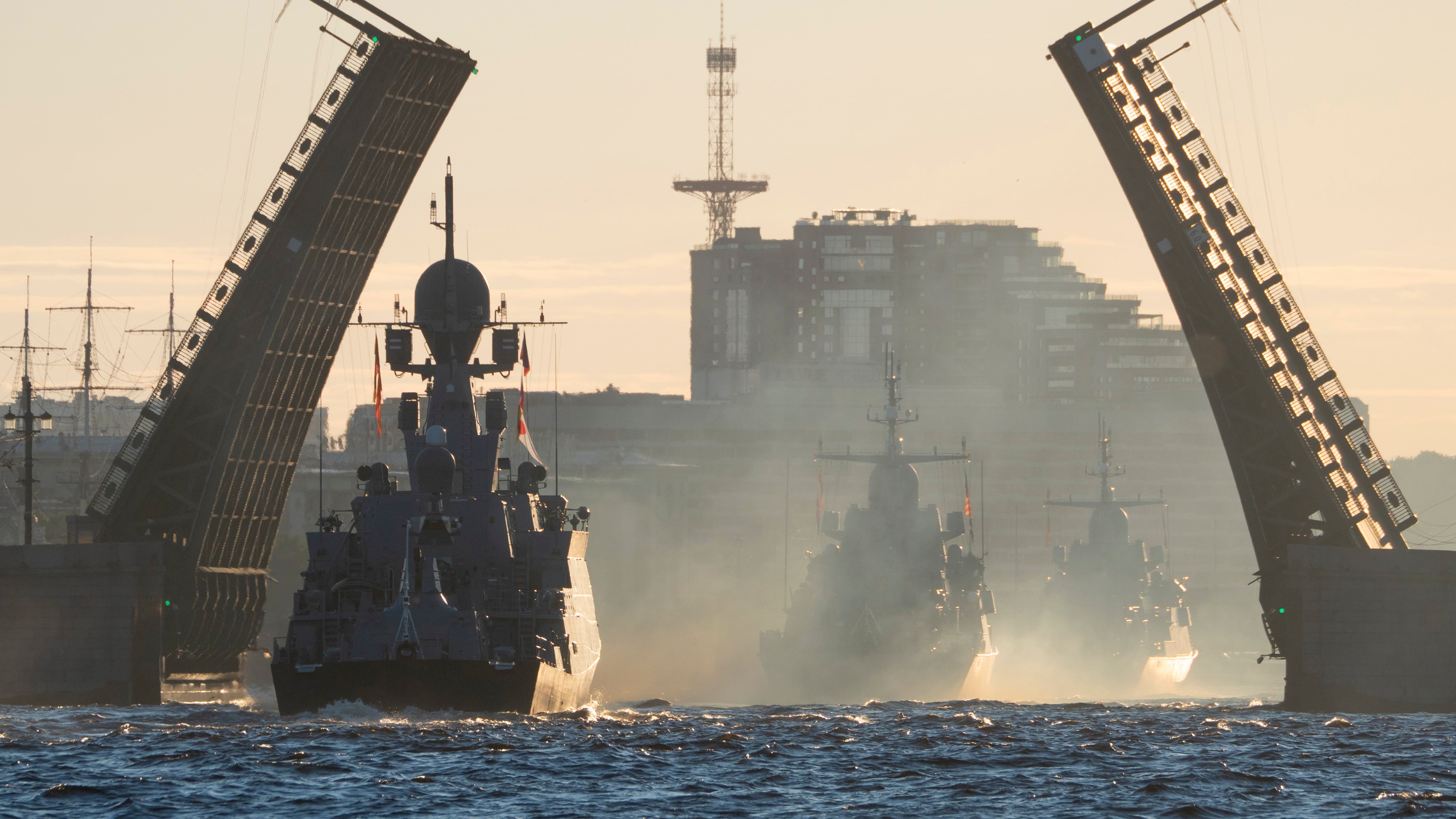 Colpito e affondato un traghetto a Kavkaz: l'ultimo raid di Kiev nel Mar Nero