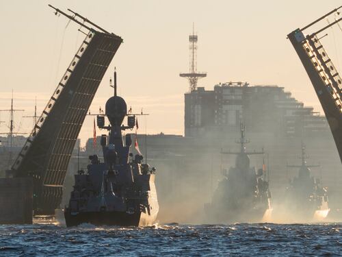 "Minaccia ibrida di Cina e Russia nel Mediterraneo": l'allarme di Cavo Dragone