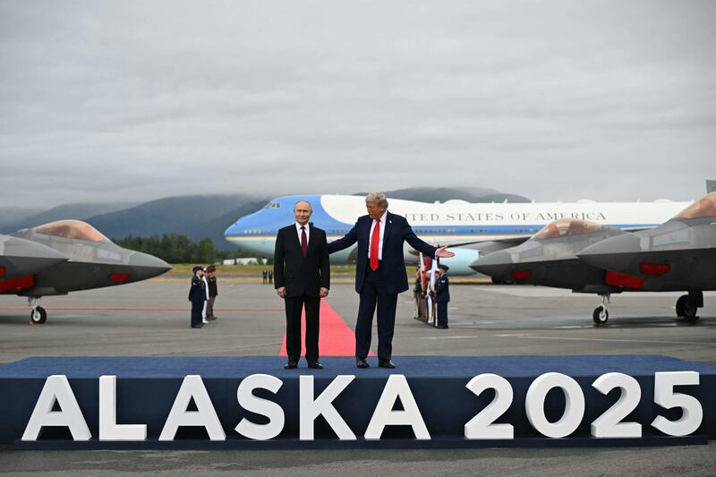 L'incontro tra Trump e Putin: le immagini del vertice 6