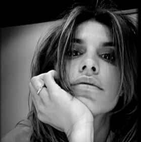 Elisabetta Canalis sexy in spiaggia 6