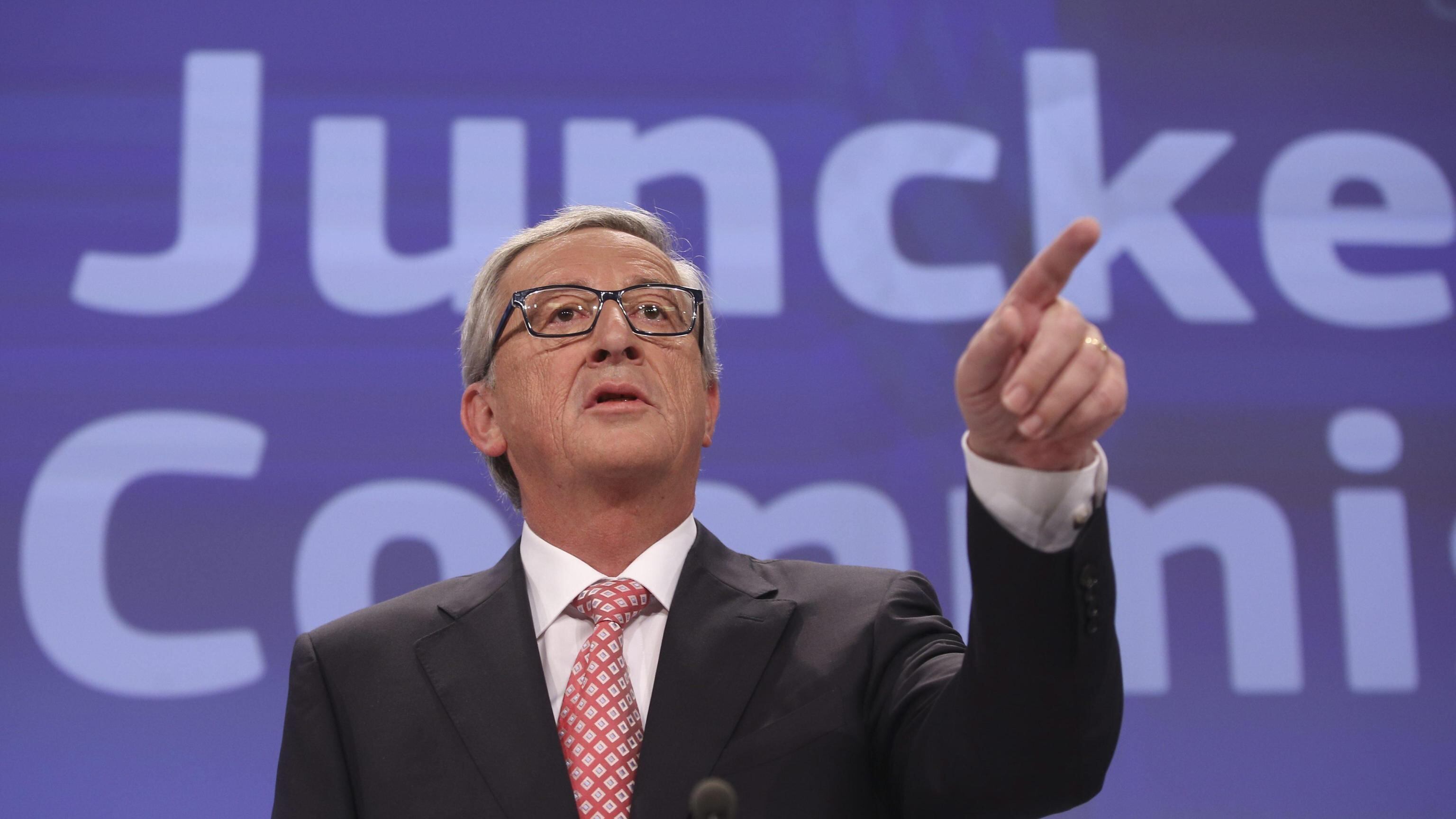 La Commissione Ue approva il piano Juncker
