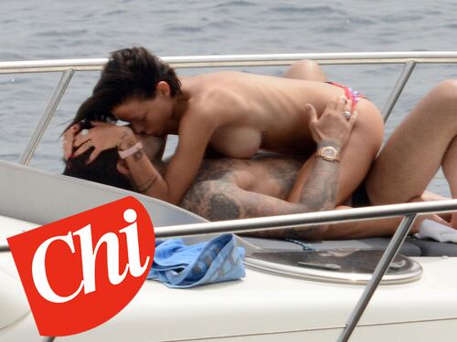 Fabrizio Corona e Silvia Provvedi hot sullo yacth a Capri