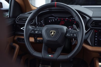 Urus 4