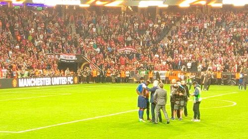 Europa League, i due italiani imbucati alla finale nell'area Vip 16