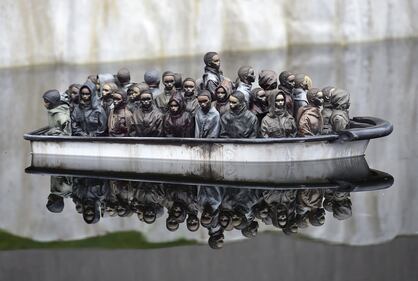 Benvenuti a Dismaland, il tetro parco giochi di Banksy 17