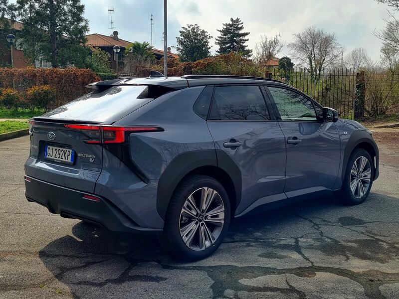 Subaru Solterra, le foto del primo fuoristrada 100% elettrico 11