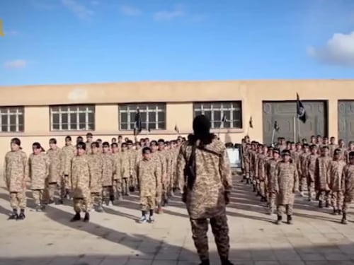 Isis, bambini di 5 anni reclutati e addestrati