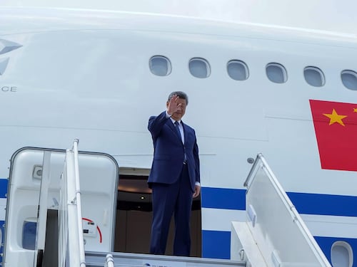 Xi salta la cena di gala e scatta il mistero: i rumors sul malore alla vigilia dell’incontro con Trump