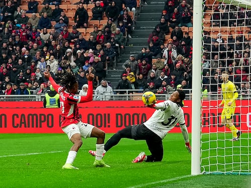 Serie A oggi: ...il Milan ribalta il Parma. La Roma passa a Udine. Poker Inter a Lecce. Sorpresa Fiorentina