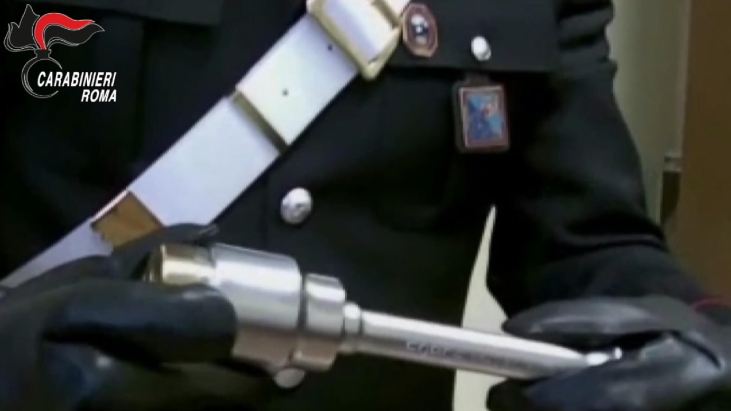Case a rischio furto in estate, come combattere i ladri di appartamento: i consigli